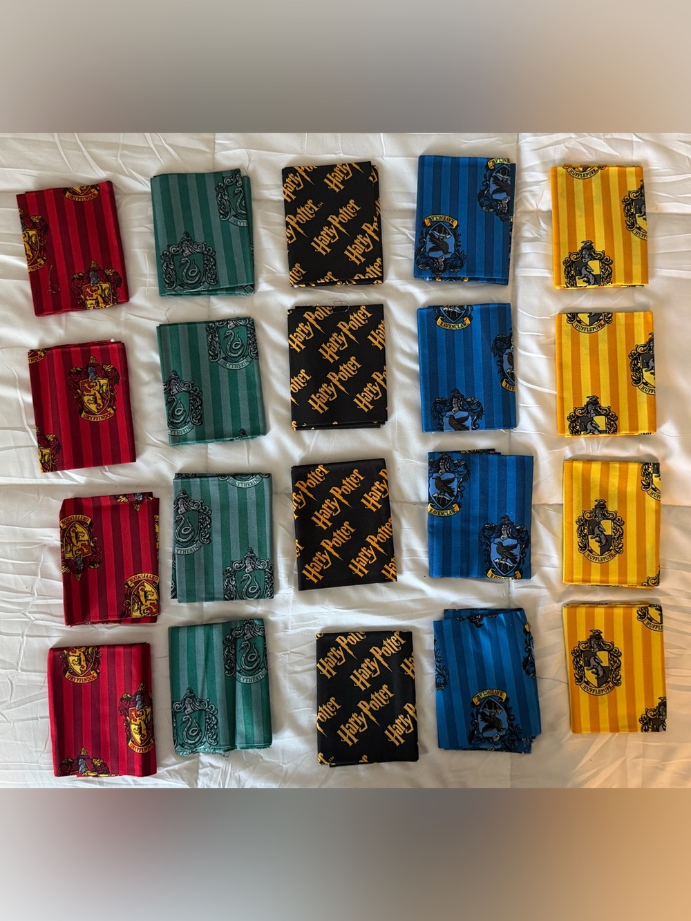 New Harry Potter Stax fat quarters license bundle. 100% cotton 5 designs 20 pc